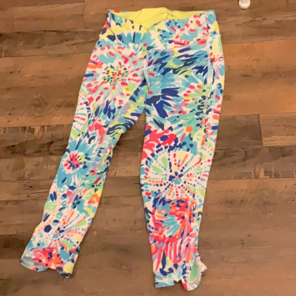 Size XS women’s multicolored Lilly Pulitzer leggings.